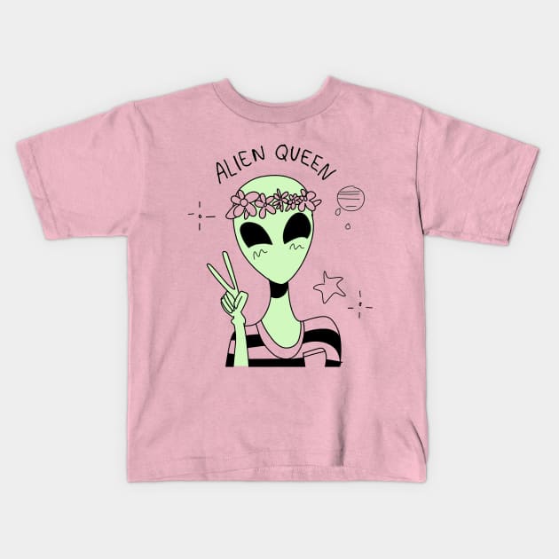 kawaii alien queen Kids T-Shirt by tirani16